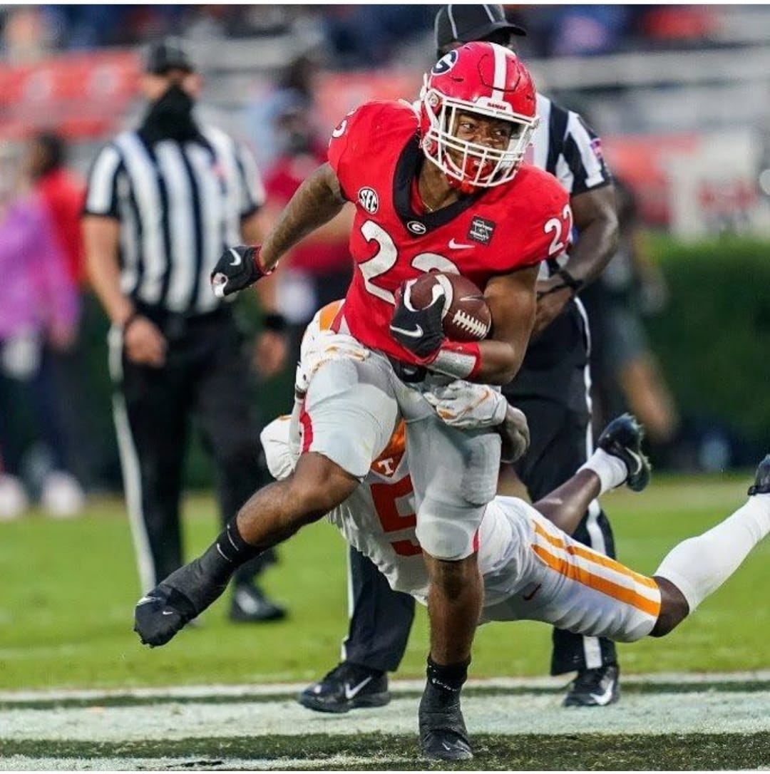 BassinDawg's tweet photo. #Dawgs UGA Senior Day this Saturday
Good luck to #2 Kendall Milton 💯🐶🏆🏆 #GoDawgs https://t.co/wGJ6pTmKad