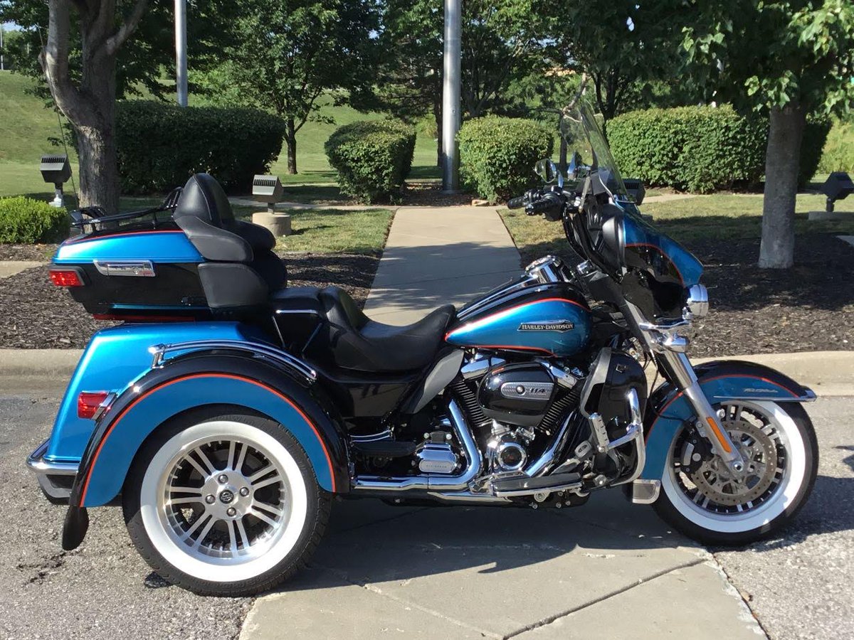 Gail's Motorcycles tweet media