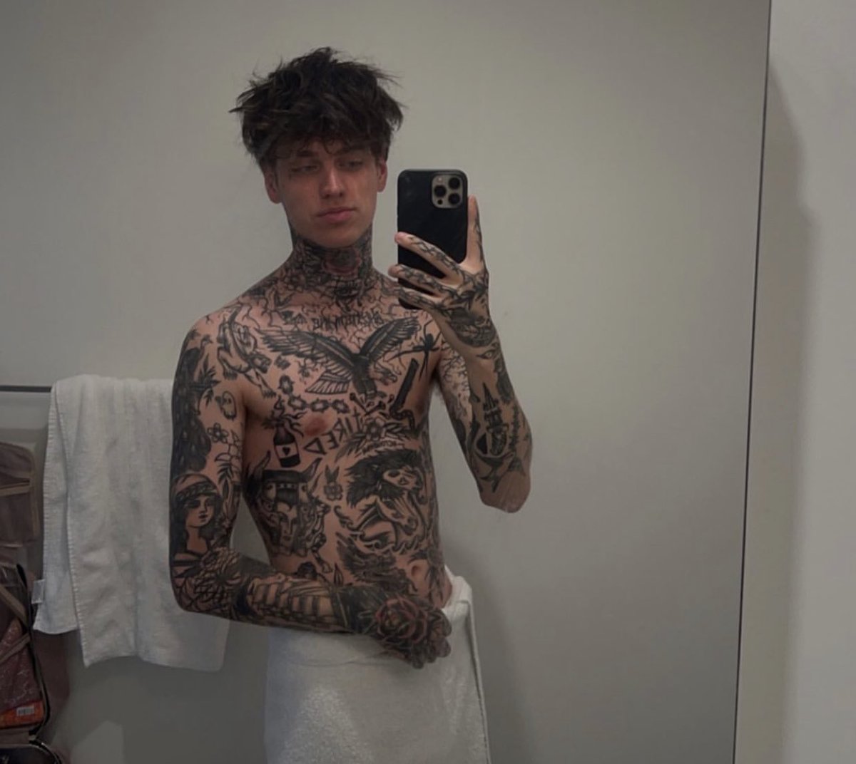 asinfulwolf's tweet image. 👻 : 

I can’t be bothered for today 😴