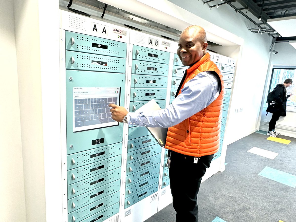 TangeUK's tweet image. I’m thrilled and proud to announce our new @ACEatUEL @UEL_News LapSafe automated computer loan system is now up &amp;amp; running, one of 25 UK HEIs to do so. It’s all about providing easy access to tech for students in need of short term loans. #TechAccess #StudentSupport #BeTheChange