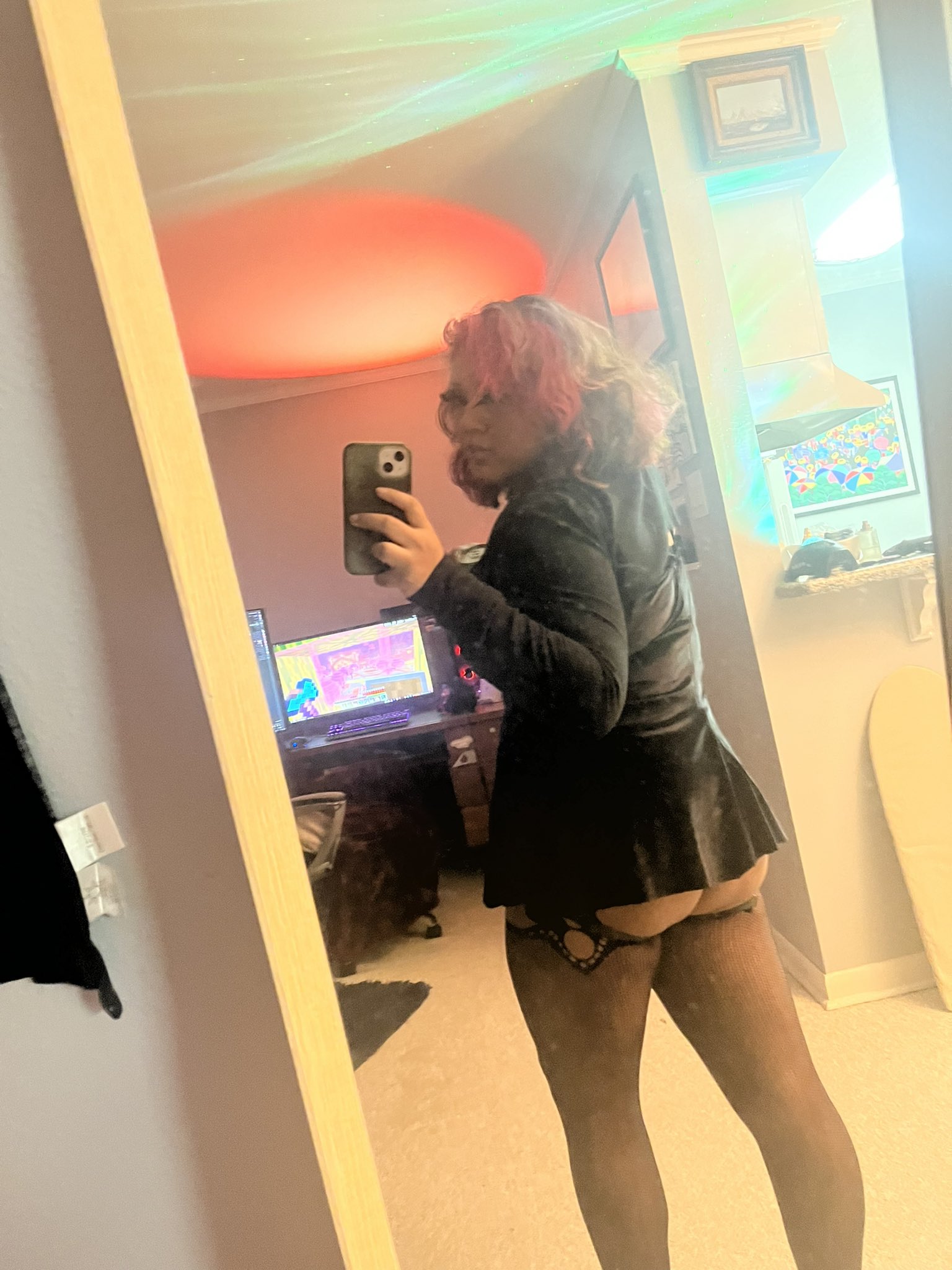 wanna make me happy? https://t.co/MsMJwpUBor
