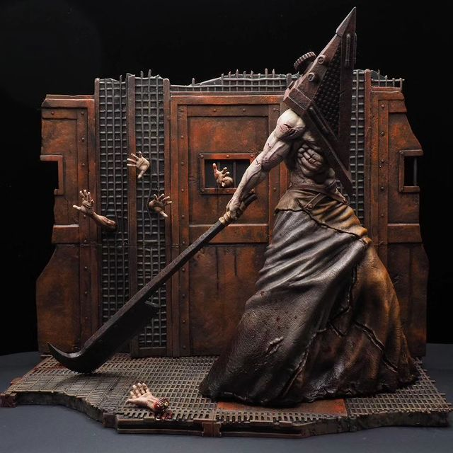 Pyramid Head, Printed and Painted by me : r/silenthill