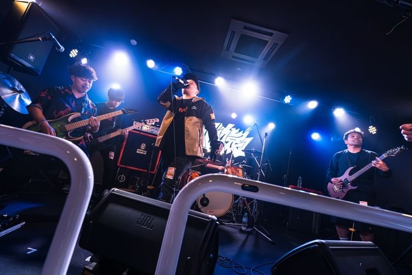 abarezaru_2008's tweet photo. 2023.11.05. Sun
HACO NO KOKERA
西条MUSICBOX HACO

オープンイベントに地元バンドとして参加させてもらってありがとうございました。

めちゃくちゃいいHACOです！ https://t.co/UvQNy2507b