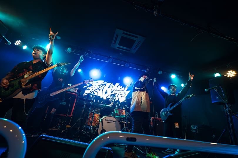 abarezaru_2008's tweet photo. 2023.11.05. Sun
HACO NO KOKERA
西条MUSICBOX HACO

オープンイベントに地元バンドとして参加させてもらってありがとうございました。

めちゃくちゃいいHACOです！ https://t.co/UvQNy2507b