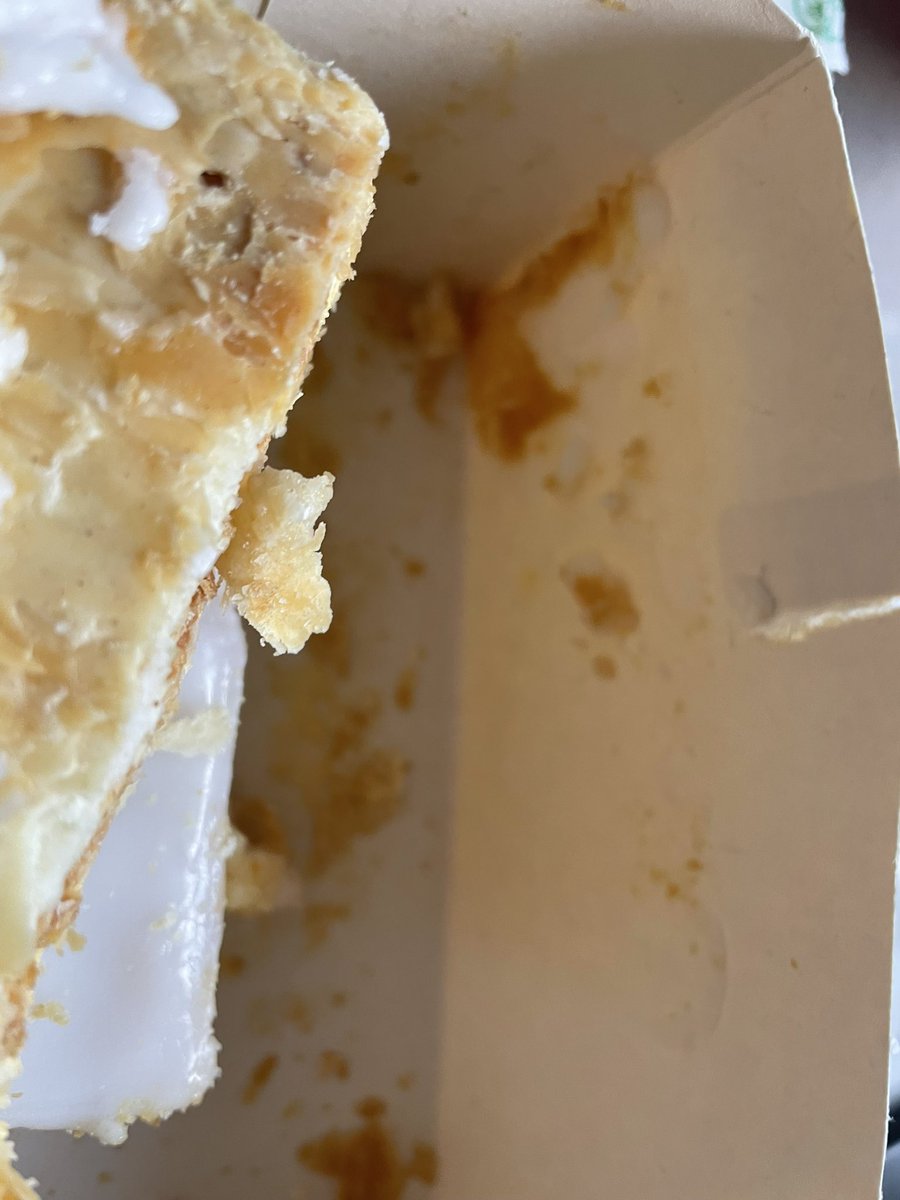 Hellatob's tweet photo. @JenkinsBakery this is what I get every time so buy 3 x custard slices. 
Either change the box or supply two boxes as clearly it’s not fit for purpose. https://t.co/thQwsNBUfA