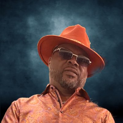 soundsofdarrell's tweet photo. #NewProfilePic https://t.co/tkbX6G6cGy