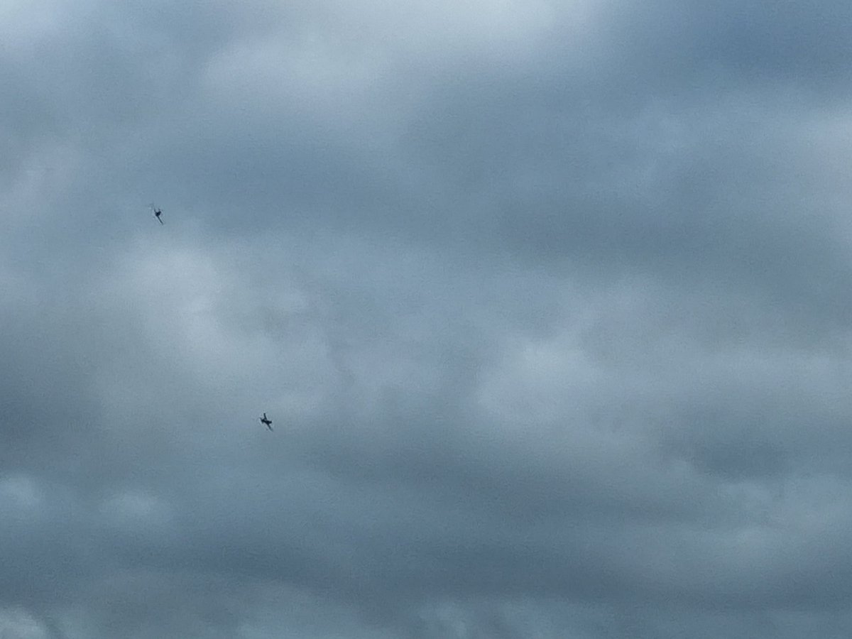 RudiHallet's tweet photo. Verdwaalde zwaluwen boven Landen 14u20L?🤔
👏👏 Air Display 👌
#Red_Devils #BeAirForce https://t.co/jpwe0nW8Jg