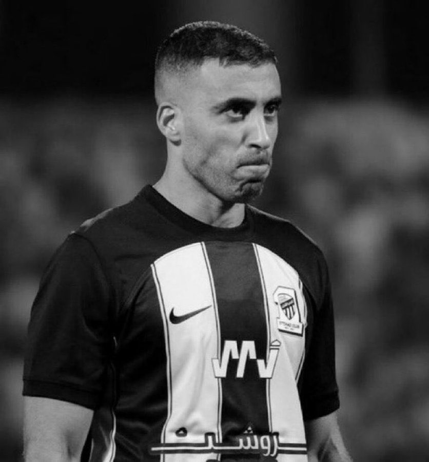 a7medY989's tweet image. عبدالرزاق حمدالله بريء من هذا العفن 
كان حمال الاسيه 
لكن المدرب العفن هو المتسبب