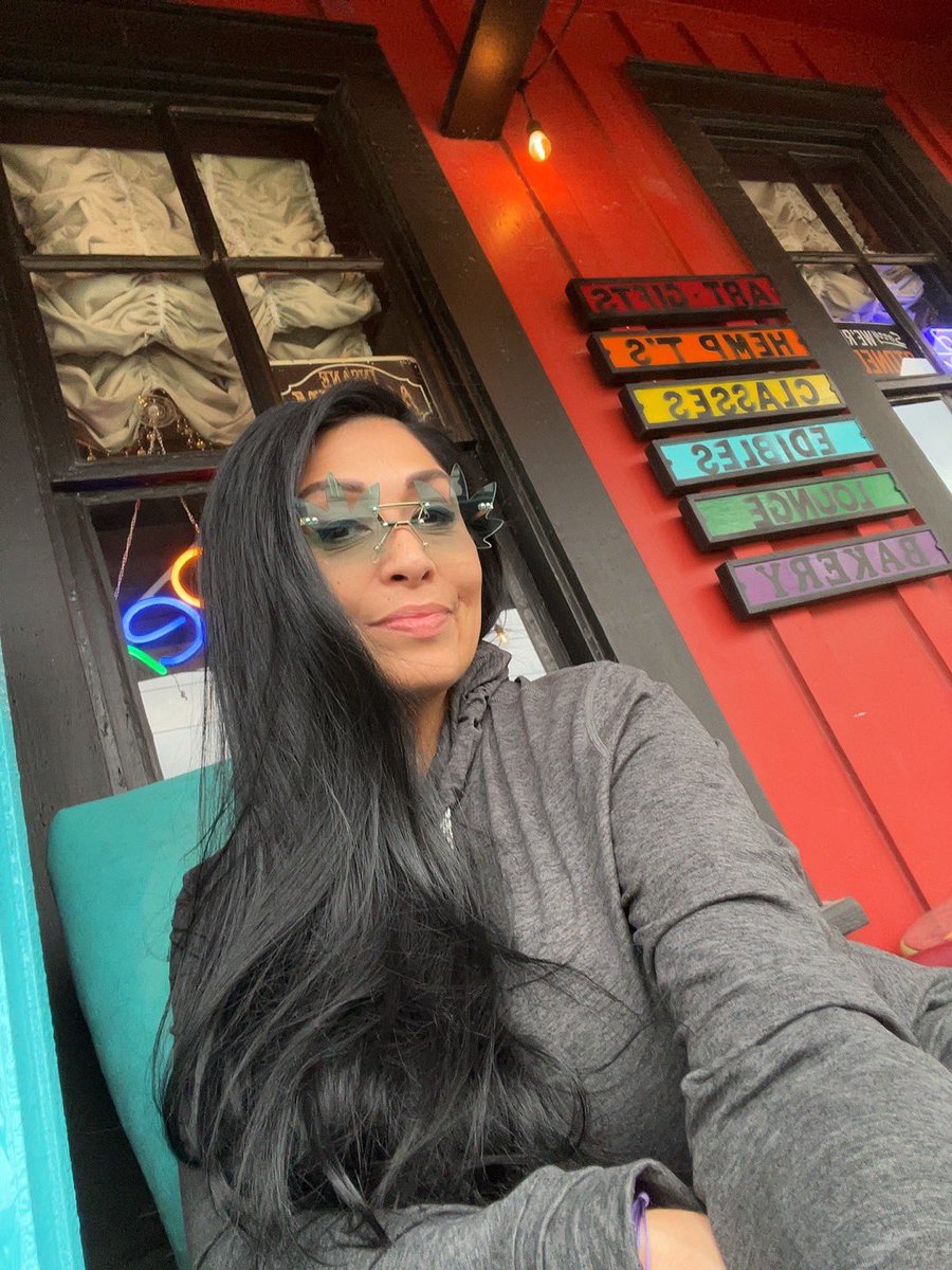 hemplication's tweet photo. #shades https://t.co/31PbetTBgZ