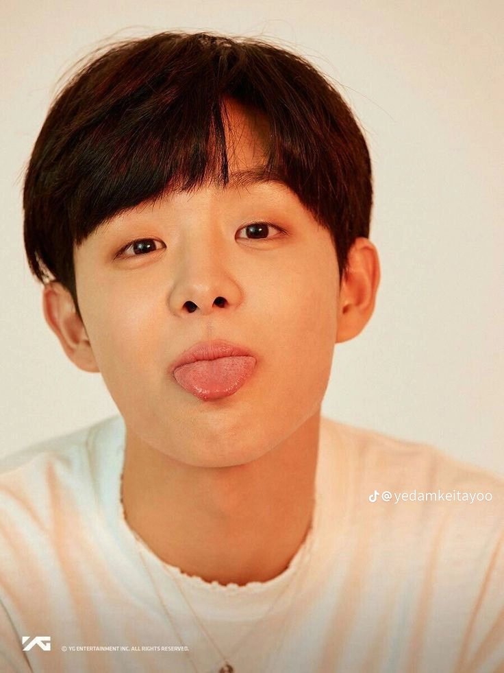 zhu_mook's tweet photo. แบร่ 👅
#TreasureMakerSelcaDay #JIHOON https://t.co/K77kmkoInk