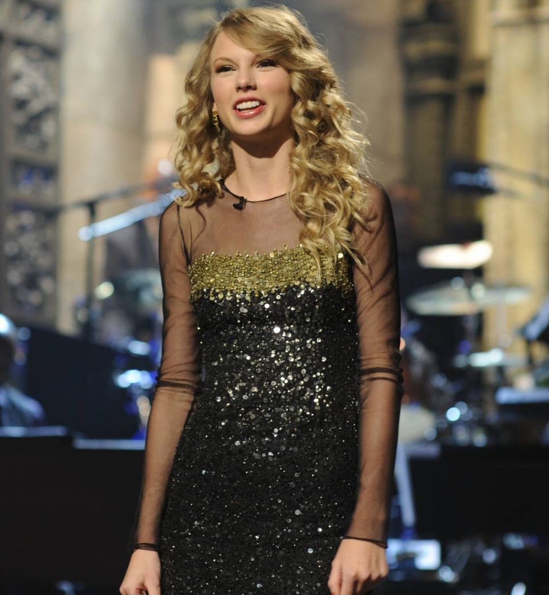 TheSwiftSociety's tweet image. Throw🔙| 14 years ago today, @TaylorSwift13 hosted and guested the &quot;Saturday Night Live&quot;.