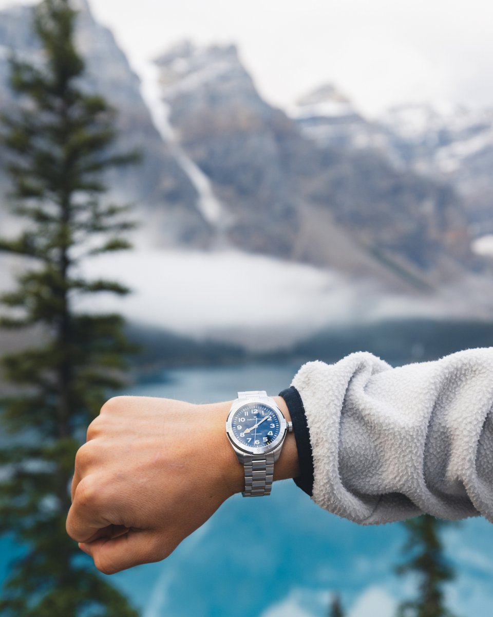 hamiltonwatch's tweet image. The New Khaki Field Expedition surrounded by the magnificent scenery of Banff.

#hamiltonwatch #stepoutside #expedition #adventureawaits 
(Ref. H70315130)