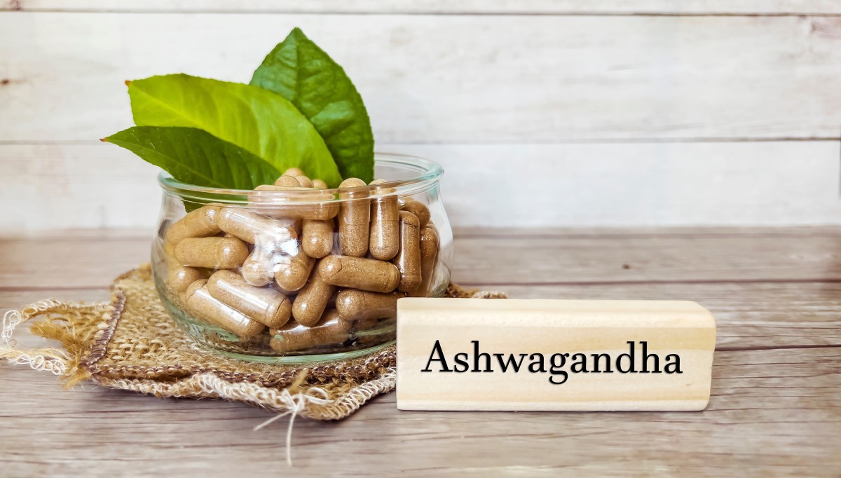 NIH_ODS's tweet photo. Curious about the efficacy and safety of #ashwagandha? ODS has a new health professional fact sheet that covers results from recent research on ashwagandha for stress, anxiety, and sleep. Learn more:  https://t.co/U1EIkHbzzE https://t.co/VGmnQ8desI