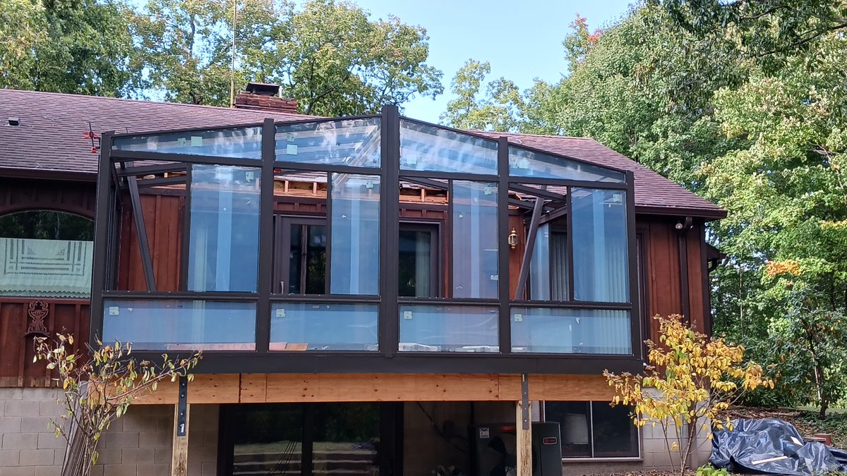 _AmericanRenew's tweet photo. #MakeoverMonday ✨

Watch this Straight Eave Sunroom project come to life! 😍

Another outstanding job by our team! 👍

https://t.co/bJf3VVDN47

#fourseasons #sunrooms #home #ohio #homeinspo #awning #outdoorliving #backyard #pergolas #siding #liferoom #patiocover
#SunroomMagic https://t.co/tvfAemgUCc