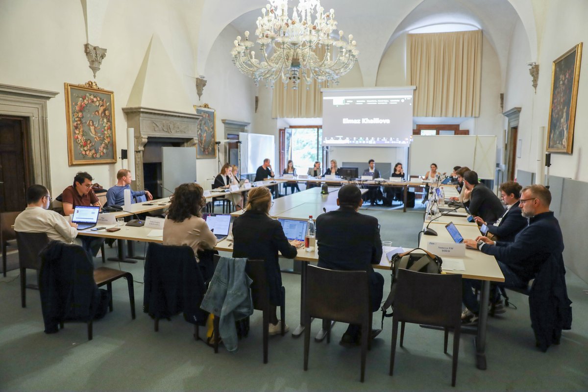 🌐 In October, experts gathered at the EUI for @The_Digi_Con's third annual conference. 🗣️ Read an interview w/ @eui_law researchers @FAbreuDuarte93 & @yelizdoker19, and fellow DigiCon co-founders @FPalmiotto, @G_De_Gregorio & Lucas Muniz da Conceição 👇 loom.ly/SQQMd2Y