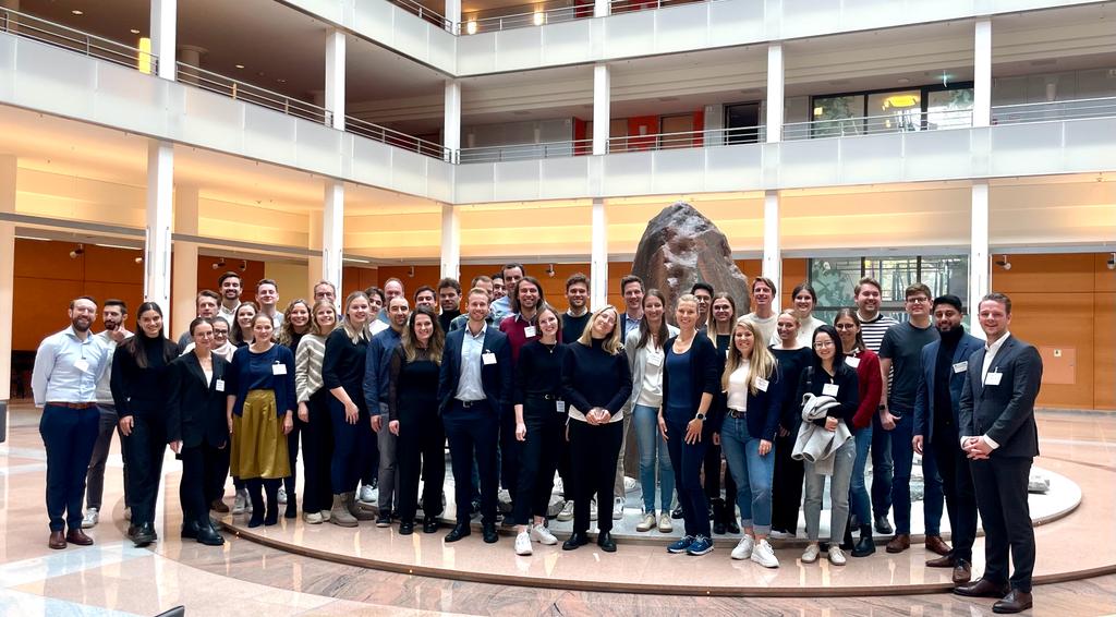 Tolle Atmosphäre bei der ersten #AutumnSchool im <a href="/UHZ_UNIFreiburg/">UHZ Freiburg - Bad Krozingen</a> am Standort Bad Krozingen. Tolle interaktive Vorträge und viele interessierte Teilnehmer 
<a href="/Hannah_Billig_/">Hannah Billig</a> <a href="/AnnaHohneck/">Anna Hohneck</a> <a href="/_Ramona_Schmitt/">Ramona Schmitt</a> <a href="/LuisEichelmann/">Luis Eichelmann 🇪🇺</a> <a href="/andreaskardio/">Andreas</a> <a href="/Mukaram_Rana89/">Mukaram Rana , M.D.</a> <a href="/LucasBacmeister/">Lucas Bacmeister</a> <a href="/Kardiophil/">Philipp Breitbart</a>