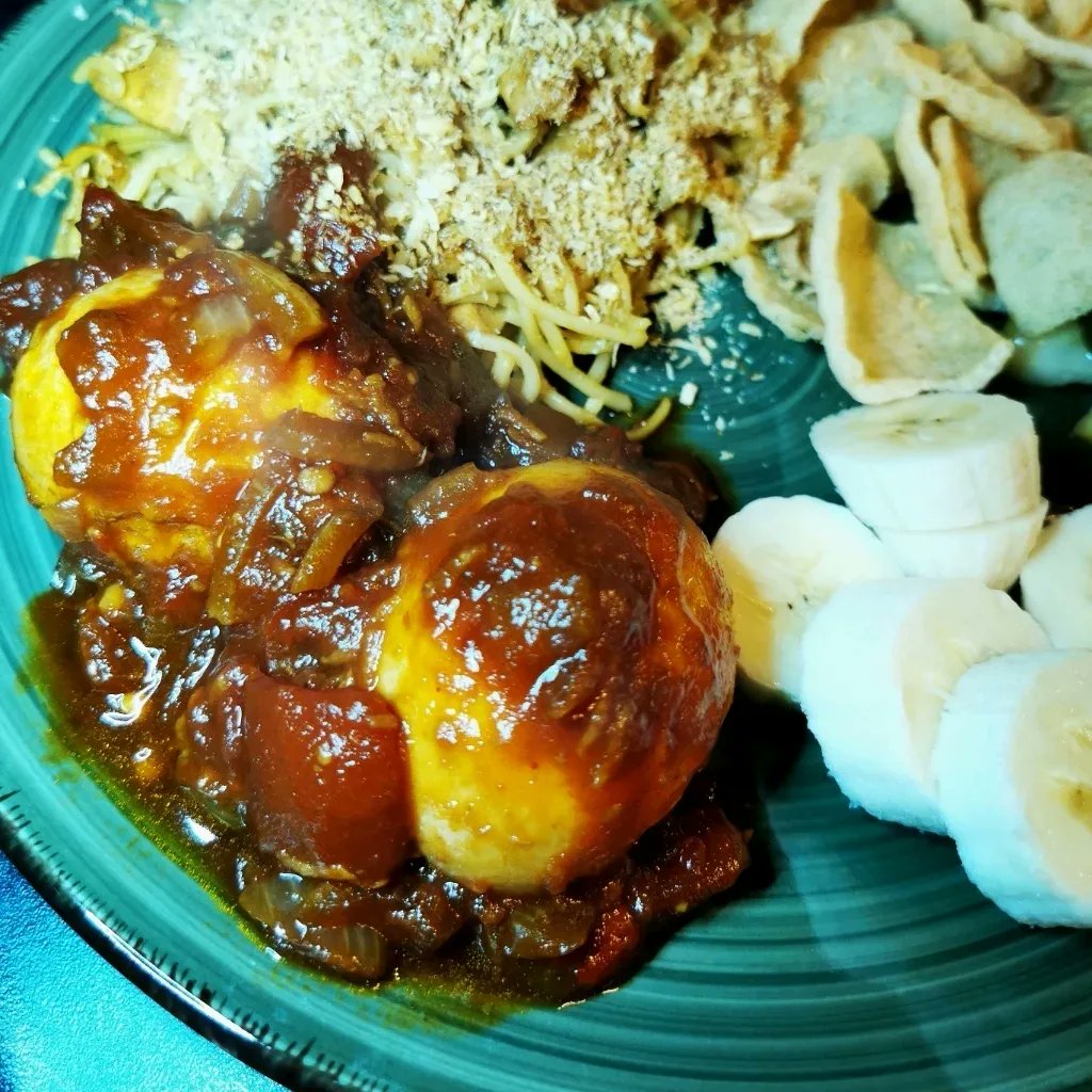 LisaBrunet's tweet image. Er staat een nieuw recept online op mijn website!

Balinese eieren, lekker bij de bami of rijst.

Bekijk het recept op food.lisabrunet.com

💋💋💋

#food #simplefood #freshfood #recepten #eieren #koken