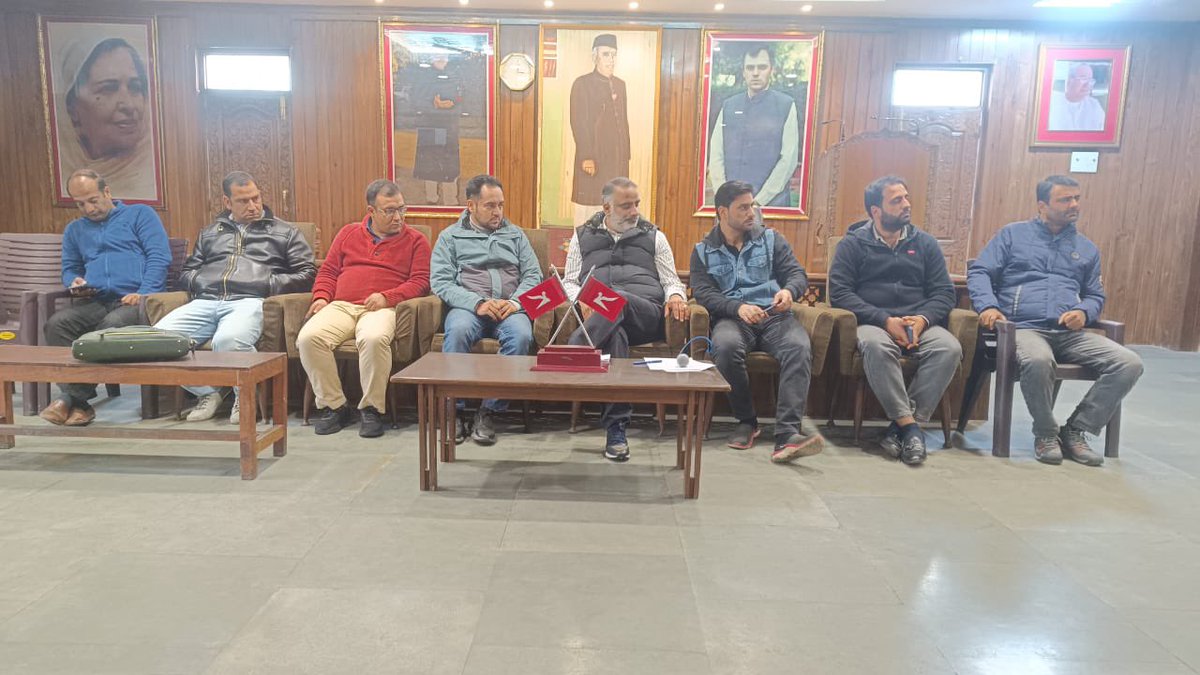 im_waqarkhan's tweet photo. Productive meeting today with @JkyncNorth Zone office bearers, led by our @YNCJK Provincial President @salmanalisagar sb.Great to see participation from ZVP’s, DP’s and other office bearers.We discussed various issues and charted out an exciting future course of action.
@JKNC_ https://t.co/uf6400D1JX