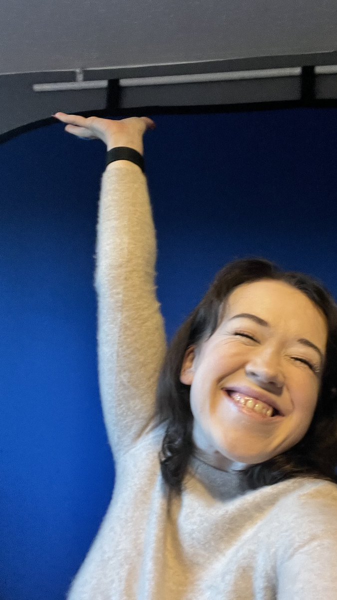 RutaKaite's tweet photo. Filming day 🥳🥳🥳🥳 #onset #filming #actor #actorslife #cast #drama #movies #Scotland #dream https://t.co/acJ0xgEwhY