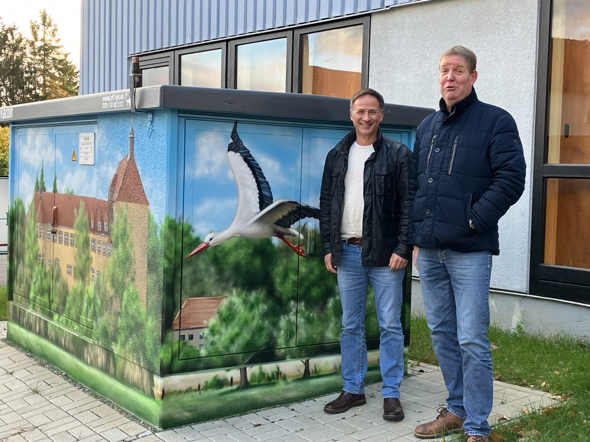 baumgarten_ralf's tweet photo. #Trafokunst in Nordstemmen-Burgstemmen. ein sehr schönes, regionales Motiv: die #Poppenburg https://t.co/NN53xDVkbi