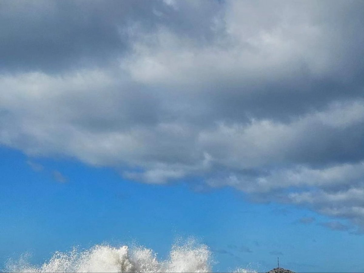 Coup de #labé à la plage du Prophète...🌊😱🤩 #Marseille