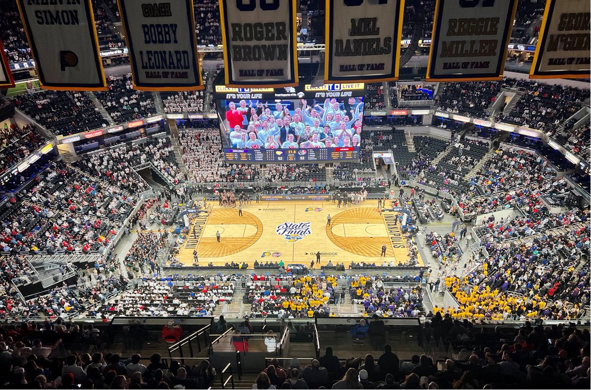 brianclewis's tweet photo. Good Luck to all the Boys Basketball Coaches and Players as they begin the 2023-24 Campaign today! In 49 states it's just basketball, but this is Indiana! Let's Go! @IHSAA1 https://t.co/76sNKnvgtV