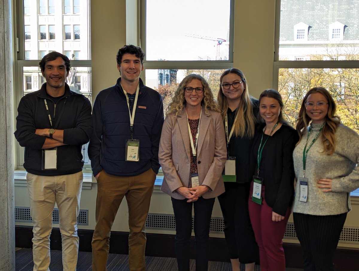 MelissaWitman's tweet photo. Successful @MARCACSM meeting for our lab! Extra congratulations to Mackenzie Rattigan for winning the Undergraduate Student Research award AND the Institutional Undergrad award. Also to @MicheleDagata for being a finalist for the Doctoral Research award. https://t.co/cncrv7MVpv