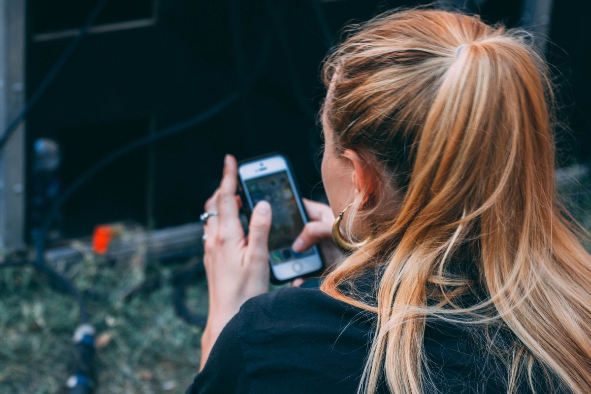 SMS-Svindel: – Vær kritisk til alle lenker i en SMS
Har du fått en SMS med en lenke som du synes ser mistenkelig ut?  Det snakkes mye om svindel e-poster og phishing, men vi ser stadig en økning i SMS-svindel, også kalt SMiShing.

nummersøknorge.no/nyheter/c/tele…