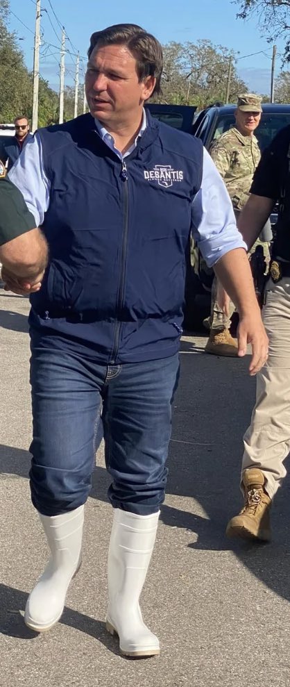 c2cpmpod's tweet photo. Y’all were seriously worried about this guy? ⁦@RonDeSantis⁩ https://t.co/ZincfnVakT