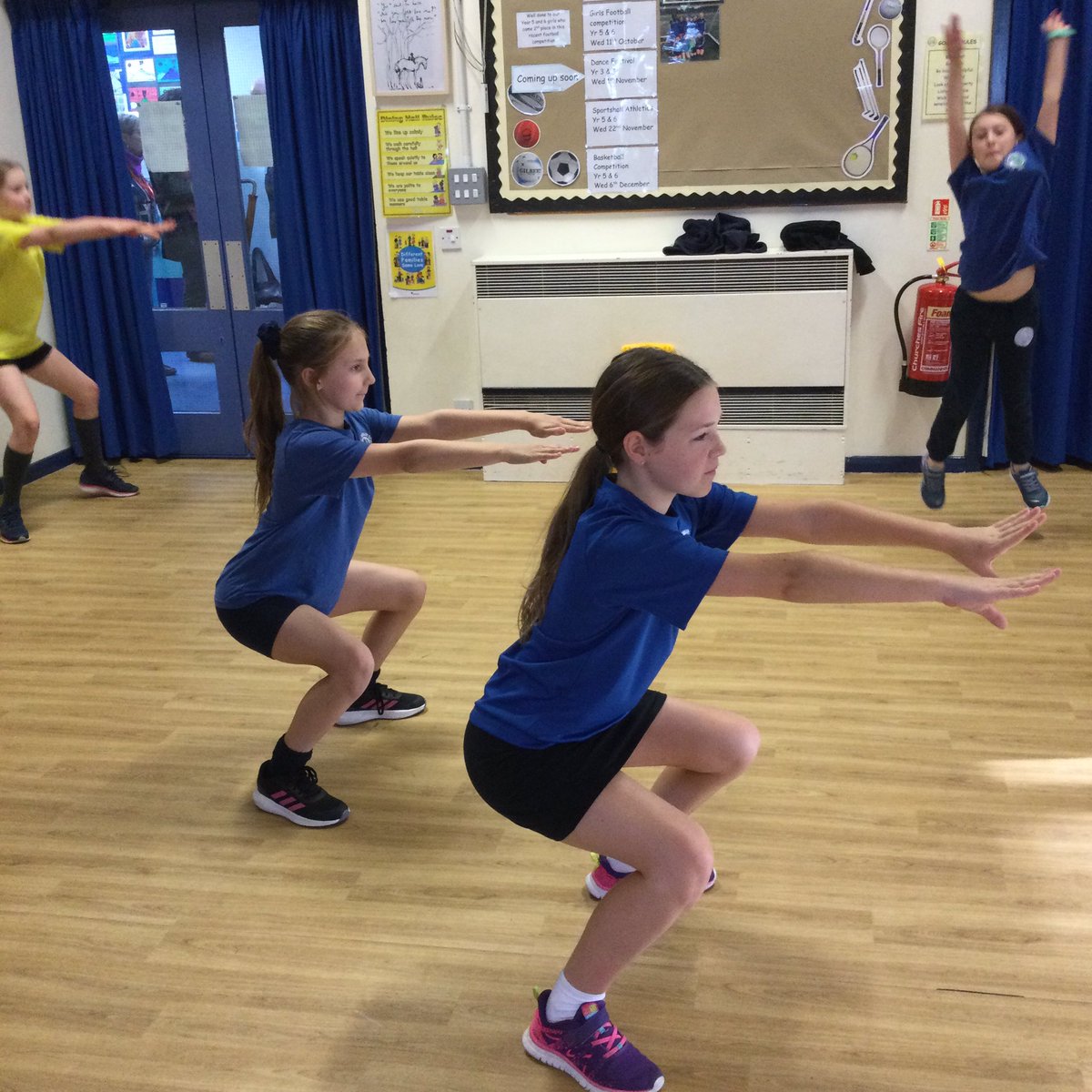 stlukesschoolsw's tweet photo. Fitness training in Year 6. The children completed lunges, burpees, squat jumps and stork stands! #fitnessisfun https://t.co/g8K1TC1mZc
