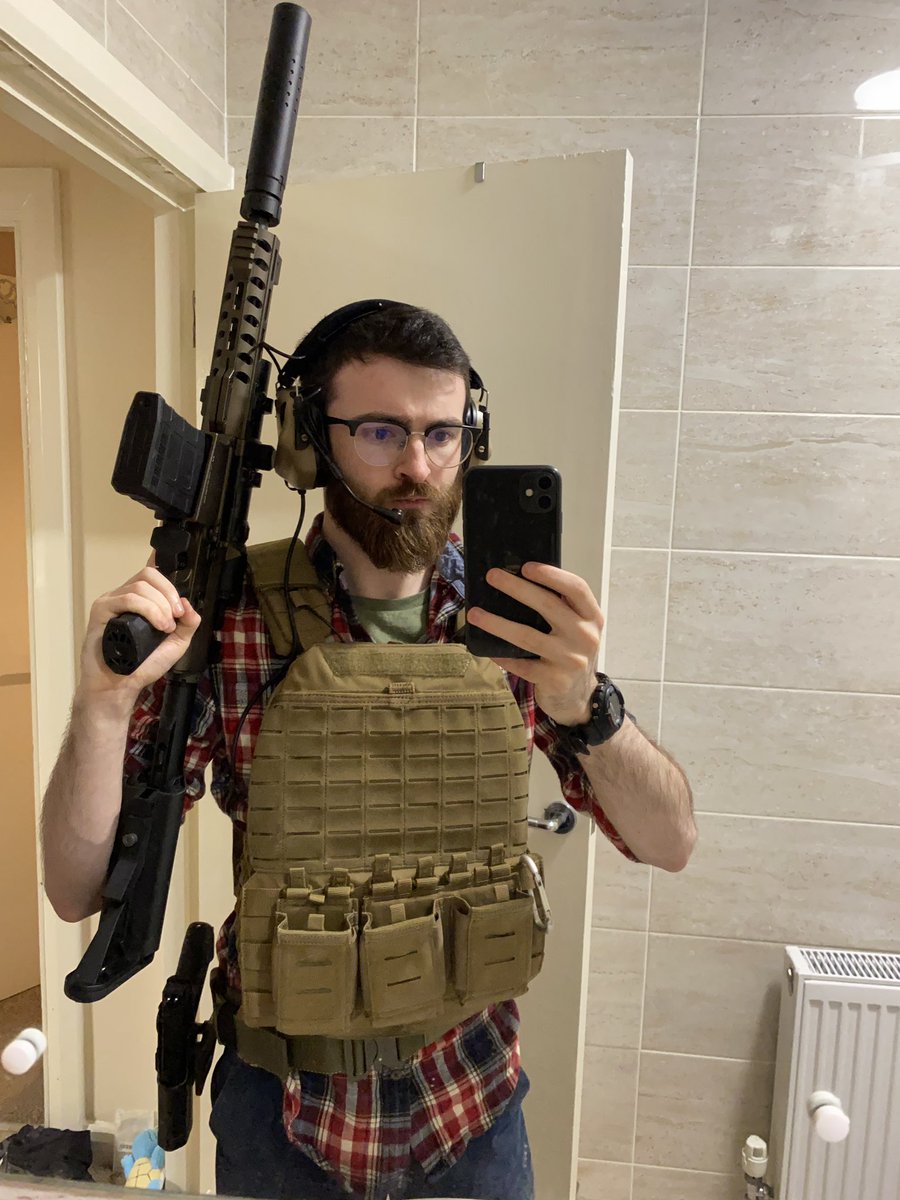 Fraser 🏳️‍🌈 tweet media