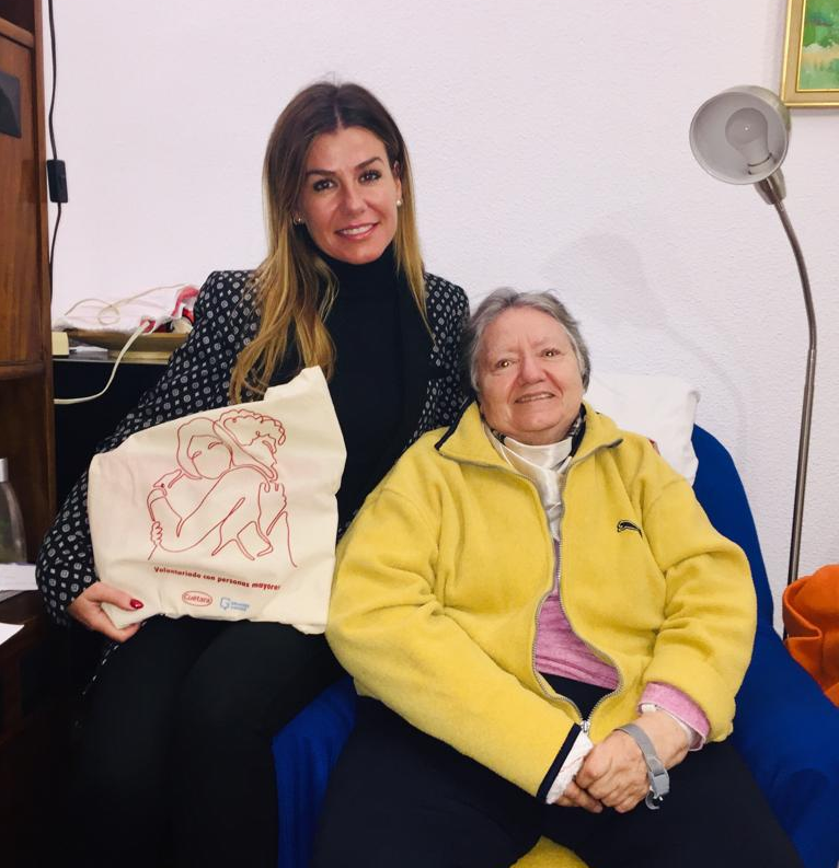 GrandesAmigos__'s tweet photo. Empezamos esta semana con Fátima y Pilar, un nuevo enlace realizado en Madrid. 👵🏼👱🏽‍♀️

Si eres de Madrid y quieres hacer voluntariado con personas mayores en situación de soledad entra en: https://t.co/yPS2RcDQFI 🙌🏻 https://t.co/2zI4gMhO47