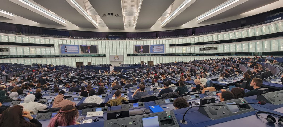 StephenCaravan's tweet photo. @ArMalik is representing #ceritacaravan at @coe #WorldForumForDemocracy today in Strasbourg https://t.co/ntmBx8IOTS