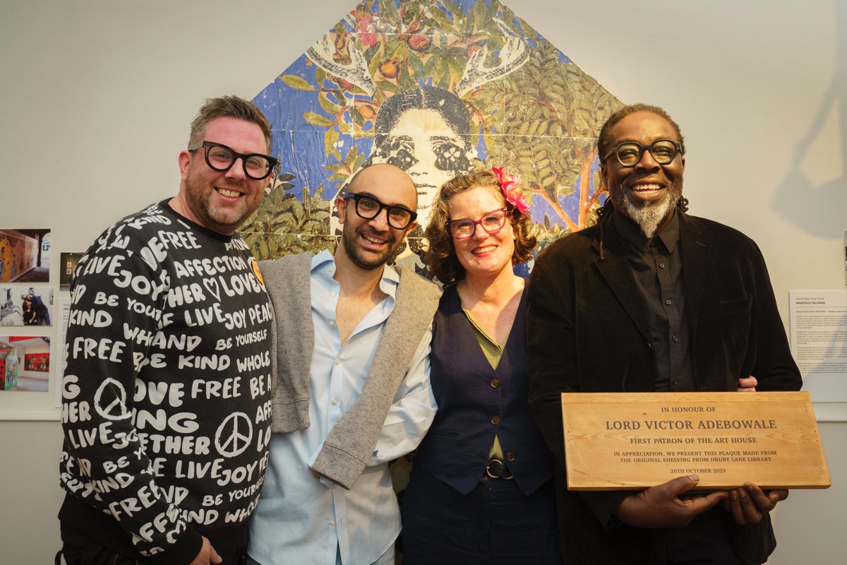 The moment we proudly introduced Lord Victor Adebowale as the first Honorary Patron of The Art House 🌟 As an expression of our heartfelt gratitude, we presented a plaque taken from the old library bookshelves, and the moment could not have been more special. #StudioOfSanctuary