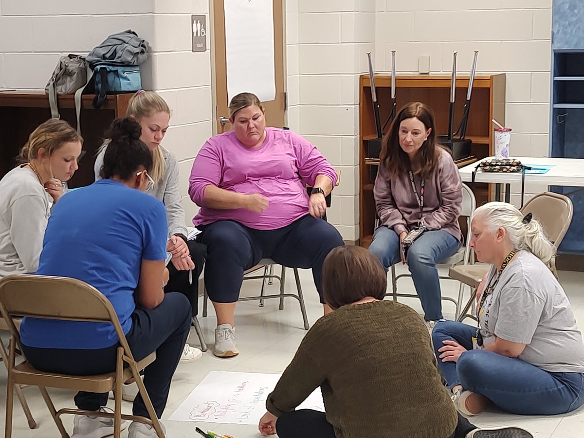 GCS_SEL_Office's tweet image. We had a great time last Thursday training Restorative Practices at @FESCowboys ! #SEL #RestorativePractices @daisy_mittman @RCACounselor @GCSchoolsNC