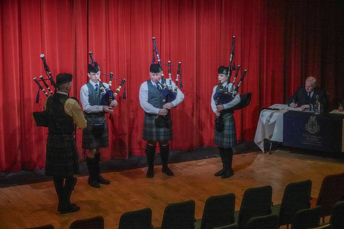 StrathallanSchl's tweet photo. We thoroughly enjoyed welcoming schools from across Scotland to Forgandenny on Friday evening for the annual CCF Quartet & Trios Piping Competition!
Well done to our B Trio students who were awarded 3rd place and our B Quartet receiving 4th place! ๐ด๓ ง๓ ข๓ ณ๓ ฃ๓ ด๓ ฟ๐ต๐
#StrathTrad https://t.co/1u24s00oiK