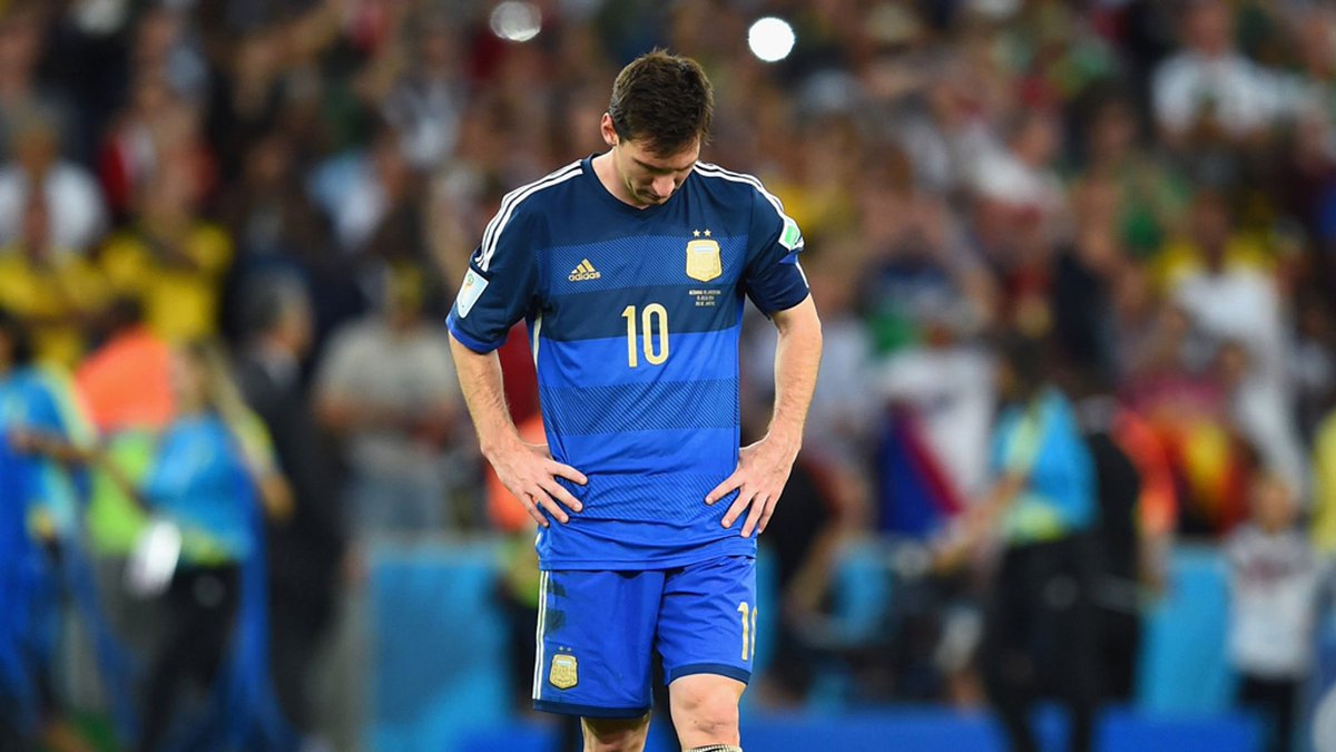 Wxdge10's tweet photo. The system is against Lionel Messi.

A thread https://t.co/CjEmimisIo