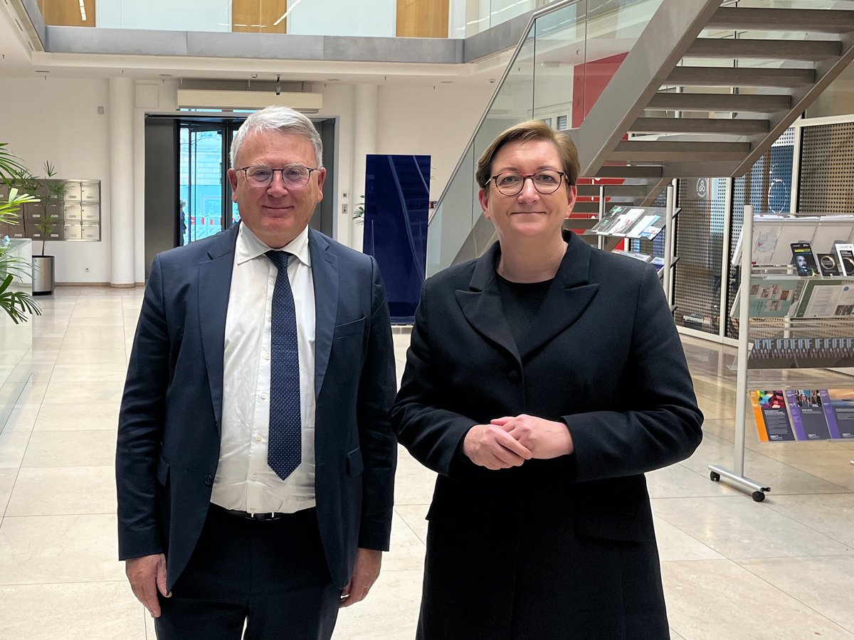 Bundesbauministerin Klara Geywitz und der EU-Kommissar für Beschäftigung und soziale Rechte Nicolas Schmit.