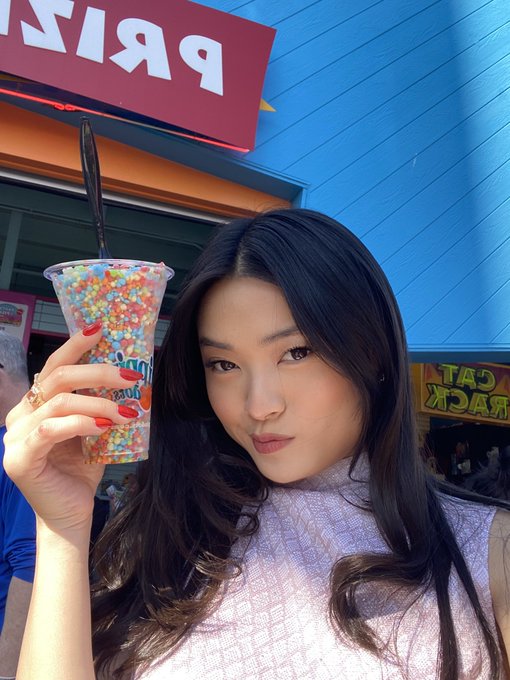 the red nails are back btw&hellip;👀 https://t.co/2RcVh8qANg