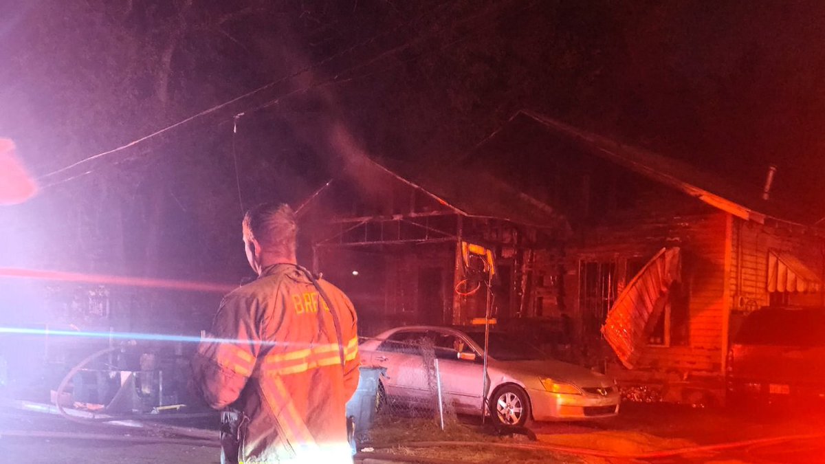 BRFD: House fire intentionally set displaces 5 people: tinyurl.com/jff3k98e?utm_s…