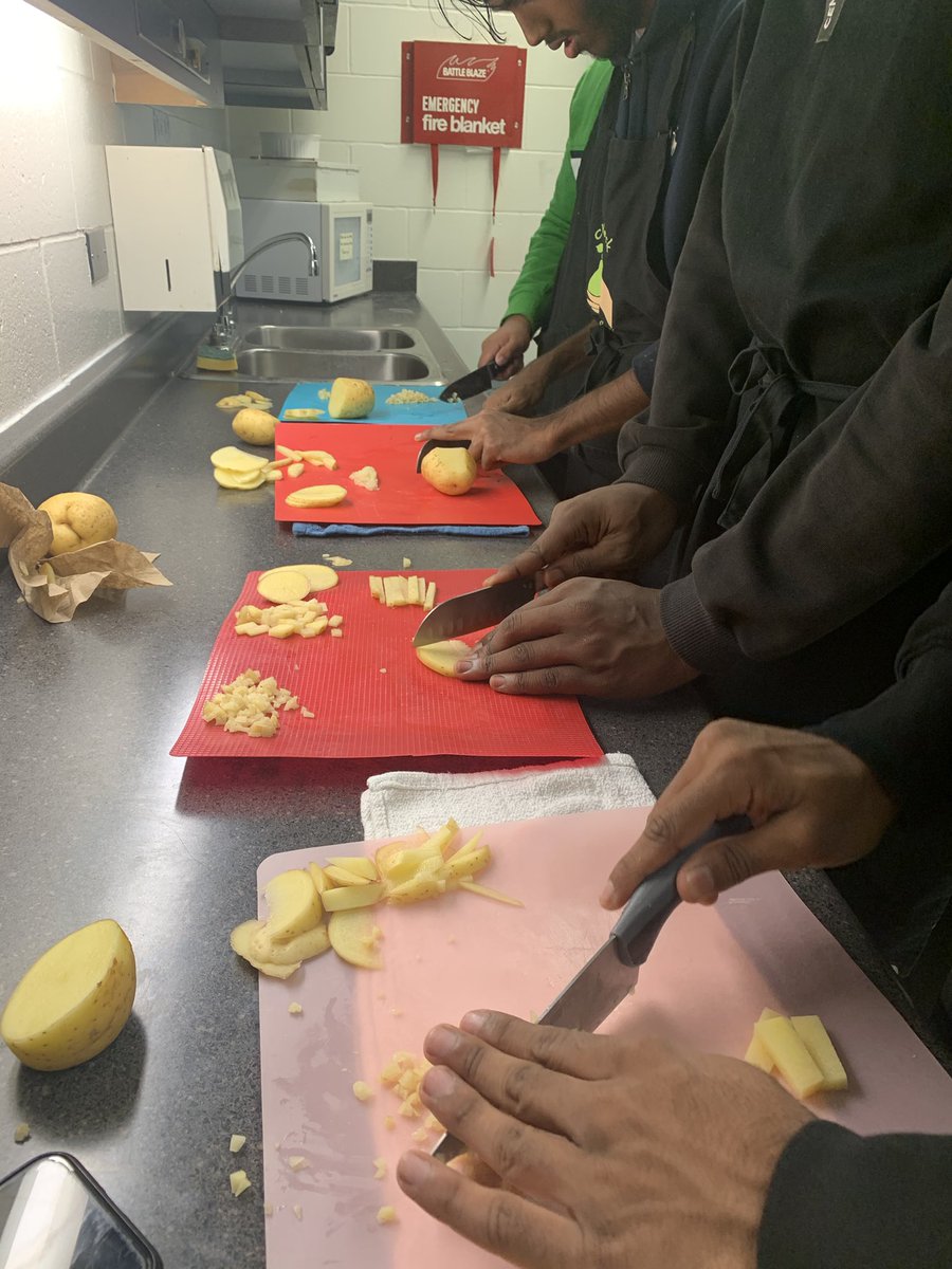 WHCI_FS's tweet photo. Practicing our knife skills and cuts! #hfa #potato #chef #chop #dice #matchstick #mince #slice https://t.co/TO1bFXEMlS