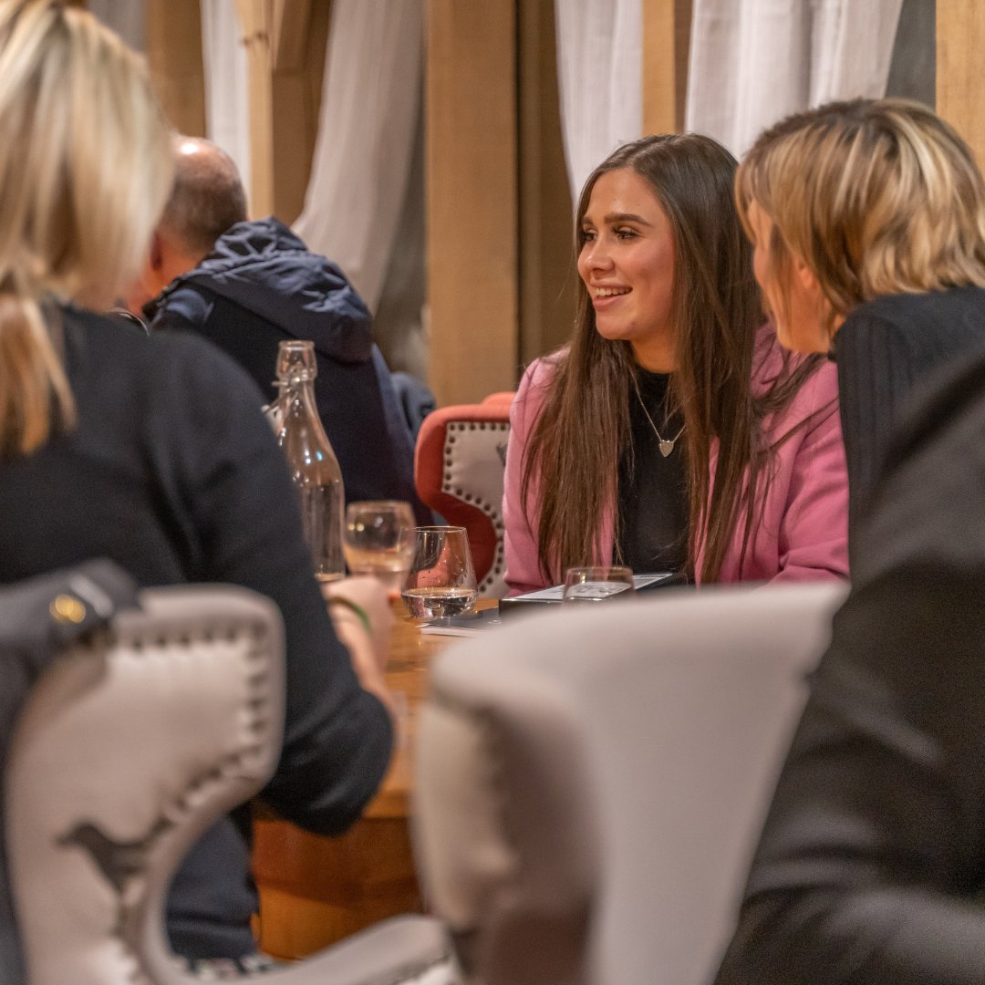 LA23NET's tweet image. People + pizza + pints = LA23NET
You can see why it&apos;s looking like another sell-out @LA23NET on Wednesday 🎉
If you haven’t booked your speed networking ticket yet, now would be a good time to do it 👉 bit.ly/LA23_SpeedNetw… #LA23NET #Cumbria #Kendal