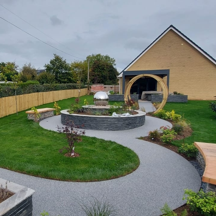 MAGAMemescoin's tweet photo. What's the number 1 factor you take into consideration for your new surface?

Anti - Slip?
Low Maintenance?
Durability?

Well lucky for you Oltco's Resin Bound surfacing is all of those things.

#ResinBound #curbappeal #driveway #musthaves #durablesurfaces #resinsurfacing https://t.co/nd3H2M9xSH