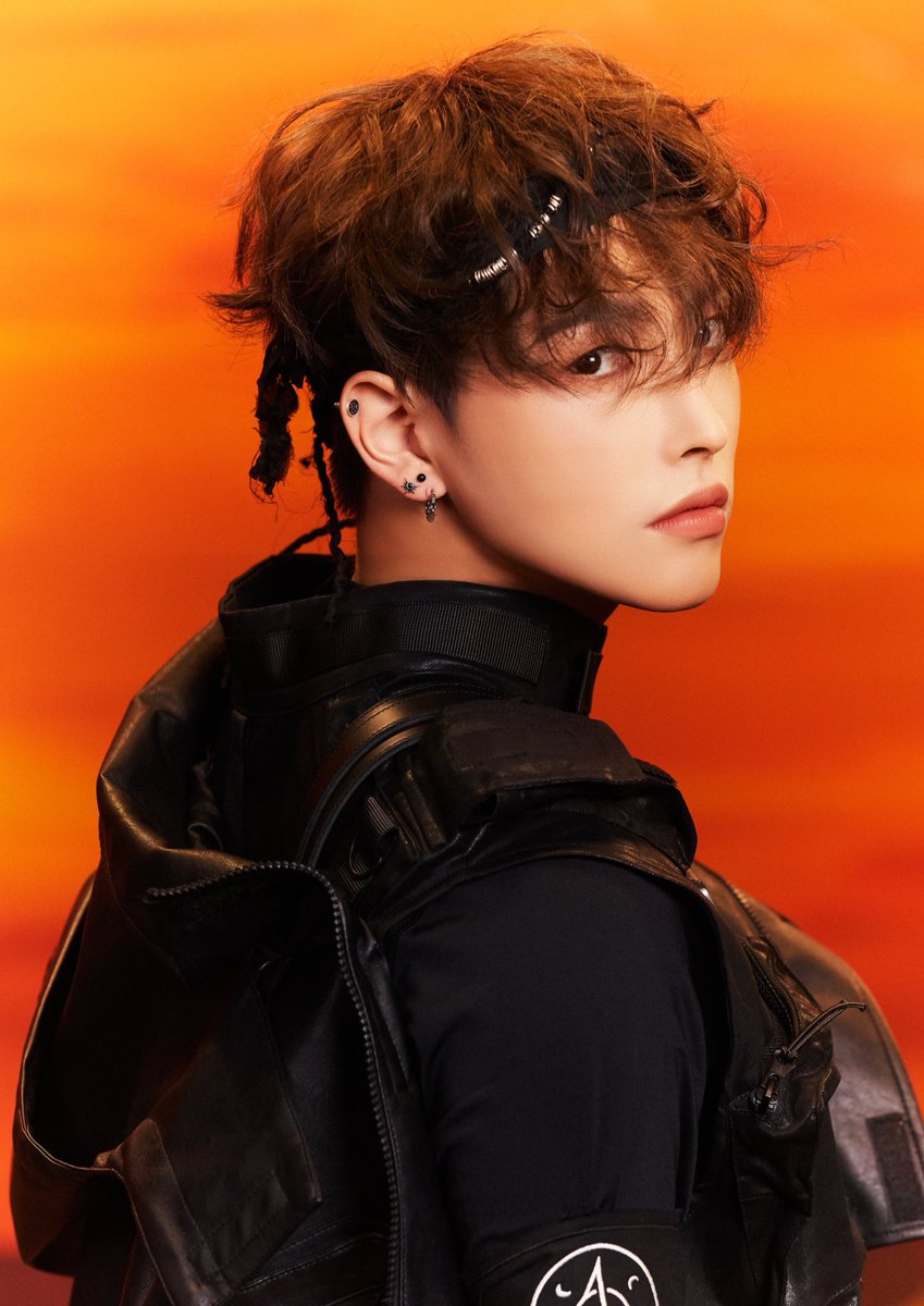 ateez_charts's tweet photo. HAPPY HONGJOONG DAY ❤️ 

#OurCaptainHongjoongDay
#넓은세상의중심_홍중이의_탄생날
#에이티즈 @ATEEZofficial #ATEEZ https://t.co/LE6yLFlUZQ