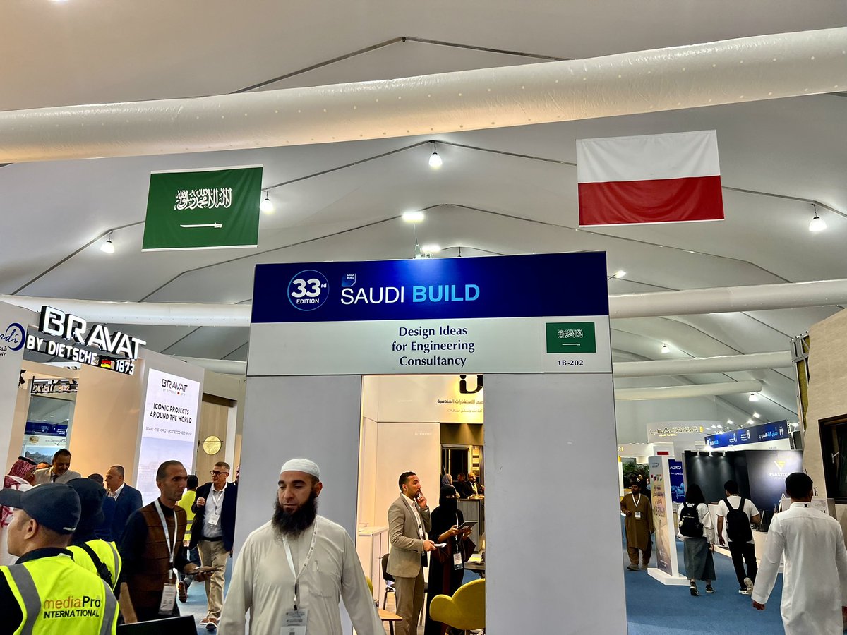 RobertRostek's tweet photo. Supporting the expansion of the #Kingdom_of_Saudi_Arabia 🇸🇦 with #Polish 🇵🇱 companies at #Saudi_Build_2023 and #Saudi_Elenex
#Plastixal
#Wytwórnia_parkietów_Dąbex
#Pol-Kres Edwood
#Agro-Wikt
#Emiter
#Zapel_SA
#Grenton https://t.co/VE22UEkEEC