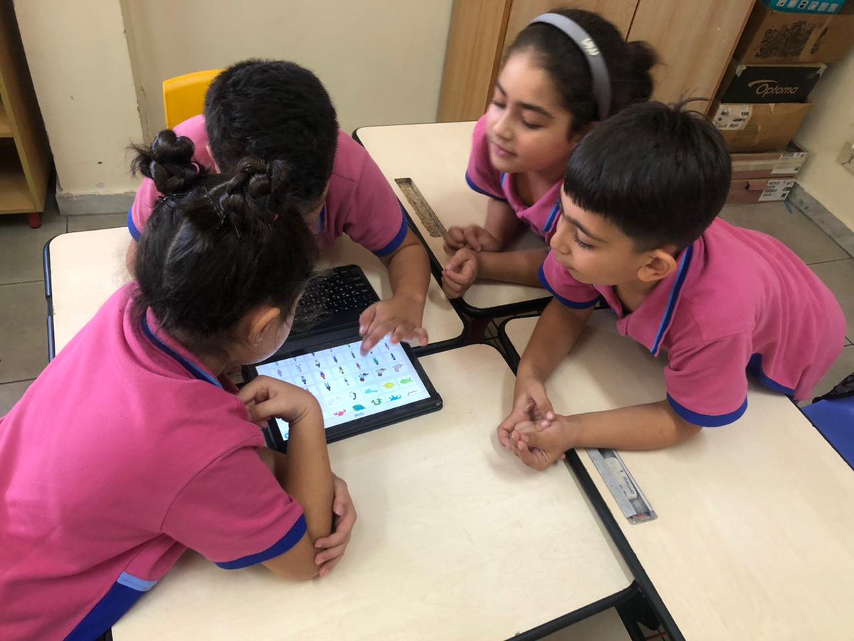 DawhaRobotics's tweet image. 2nd graders @makdawhaschool finally said their farewells to their coding companion #QOBO and welcomed the new challenge which @ScratchJr offers. Their first session was all about changing or creating backgrounds/ characters. 
@soha_nj #robotics