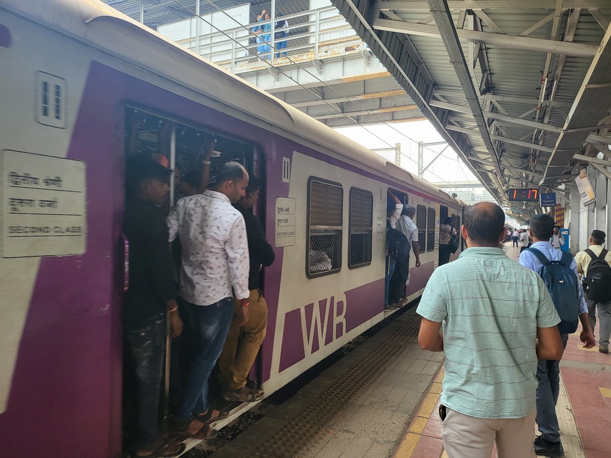 Andrew Thompson tweet media