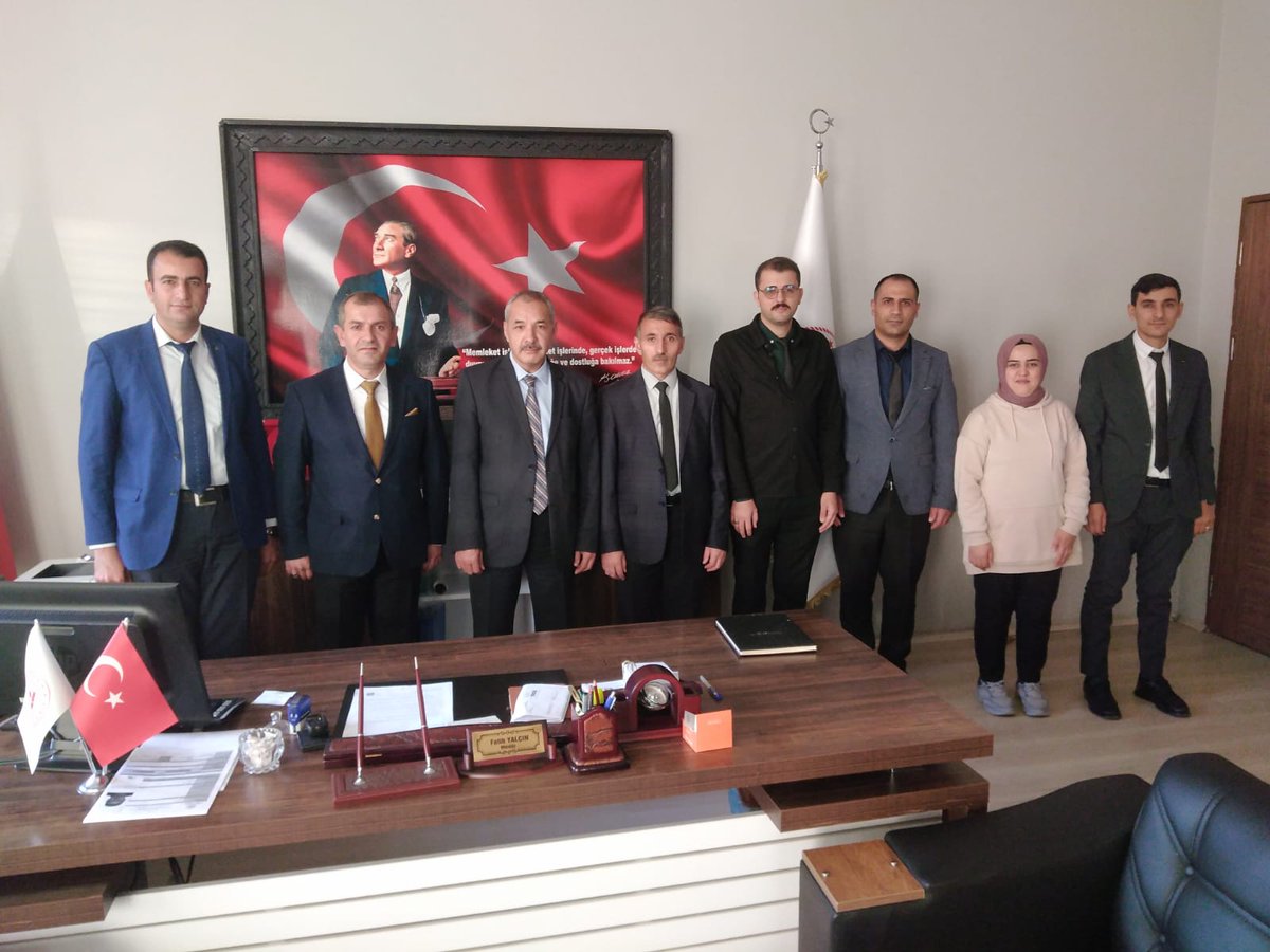 patnos_ilce's tweet photo. İl Nüfus ve Vatandaşlık Müdürümüz Sayın Mustul Taş'ın İlçe Nüfus Müdürlüğümüzü ziyareti. @patnos_004 @agrinufus @mustul https://t.co/1fyirzUk5J