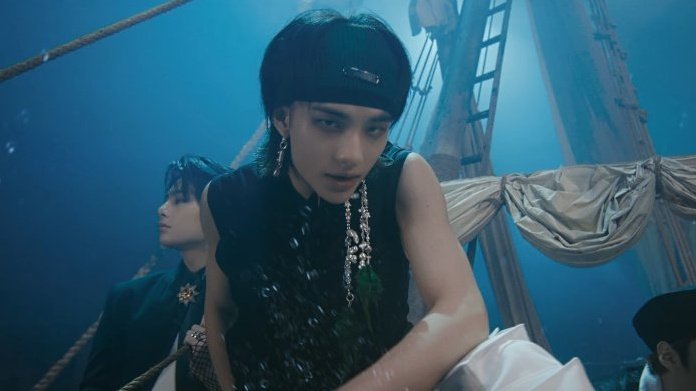 hyunjinpost's tweet image. 'LALALALA' HYUNJIN