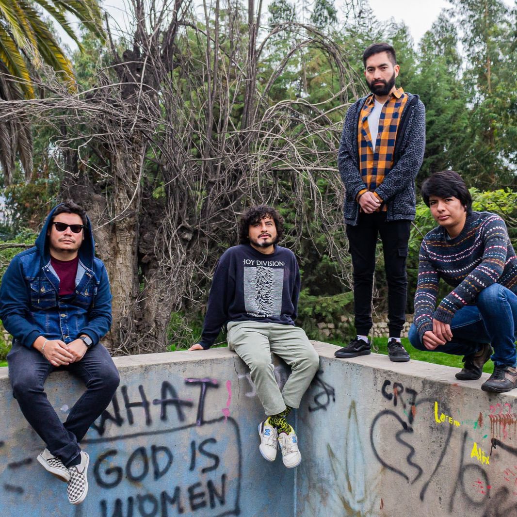 Este viernes hay nuevo hardcore emocional  gracias a los amigos de #Youth

Más emo lejos de Lima porfa.

Enlace de presave aquí 
🎡🎡🎡
links.altafonte.com/stayaway